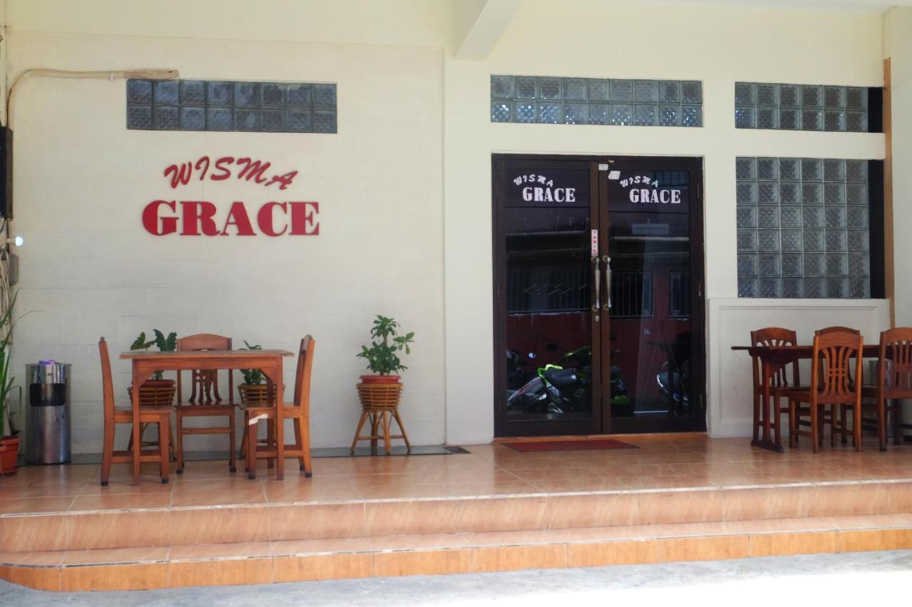 Wisma Grace Ambon Esterno foto